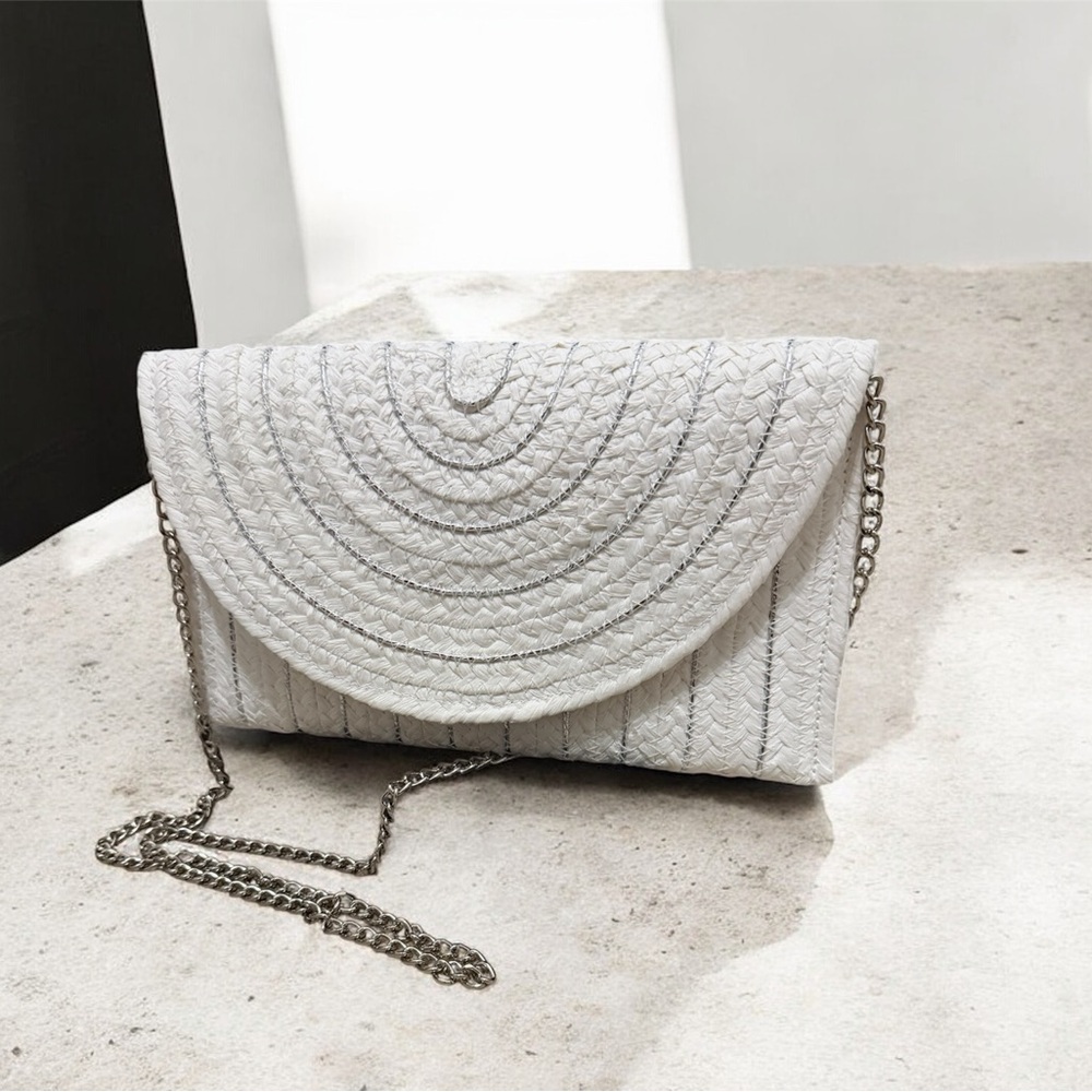 Sol and Mer Straw Clutch Crossbody Bag White Silver Chain Snap Beach Travel EUC
